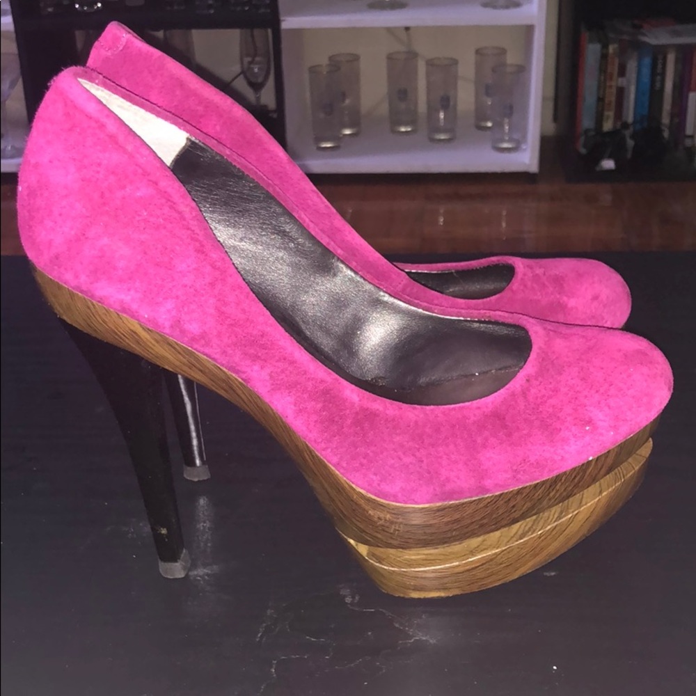 Jessica Simpson heels